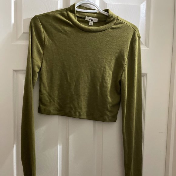 BP Women's Mock Neck Long Sleeve Crop Top, Size Small - Green - Picture 2 of 3